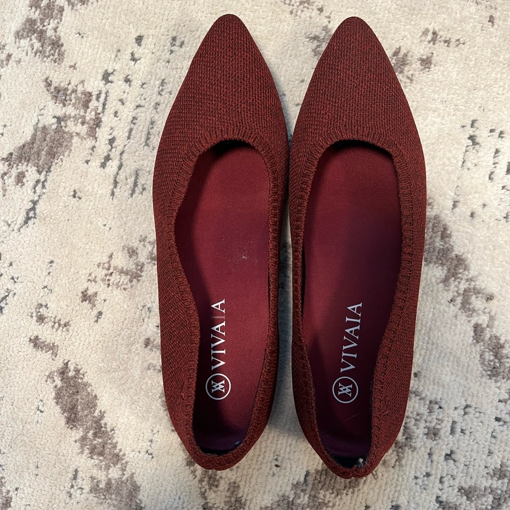 VIVAIA pointed toe flat